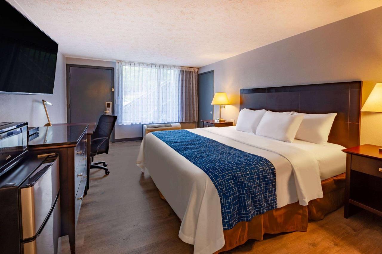 Travelodge By Wyndham Charles Town - Harpers Ferry Eksteriør billede
